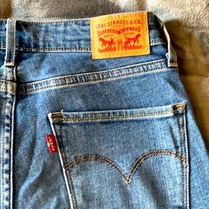 Levi’s 721 High Rise Skinny